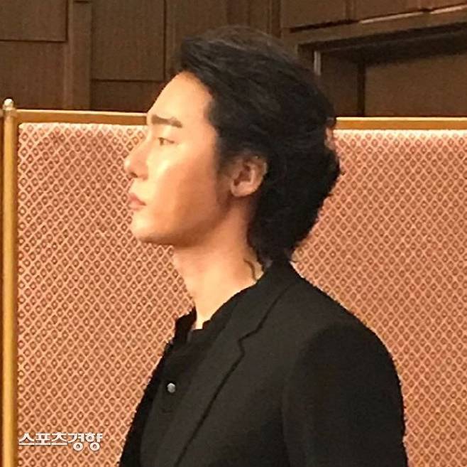 허지웅 사회관계망서비스 캡처