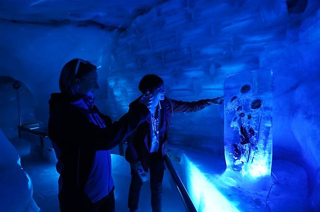 티틀리스 빙하동굴