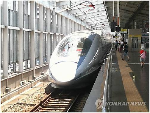 일본의 고속열차인 신칸센. 연합뉴스 자료사진