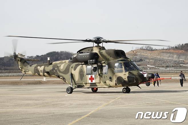 지난해 12월6일 국회의 국방예산 통과로 내년부터 양산되는 '의무후송 전용헬기'.  (한국항공우주산업 제공) 2017.12.6/뉴스1