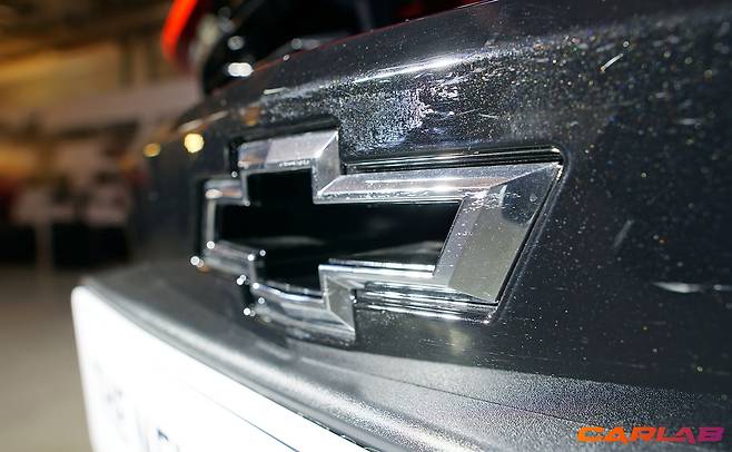 더 뉴 카마로 SS의 플로우타이 엠블럼