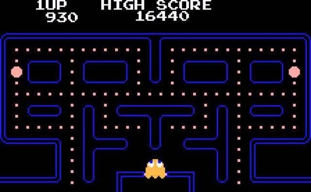 팩맨은 하드웨어 한계로 단순화 됐지만 몰입감이 뛰어났다.