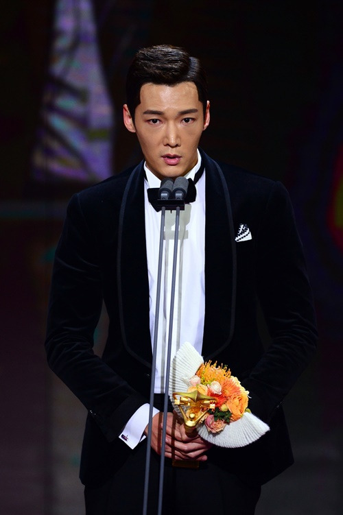 최진혁 사진=SBS