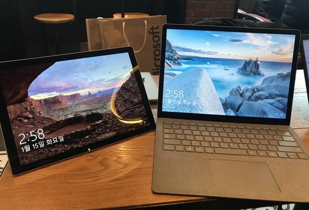 서피스 프로 6(왼쪽)와 서피스 랩탑 2. 두 제품 모두 15일 국내 정식 출시됐다. /이정민 기자