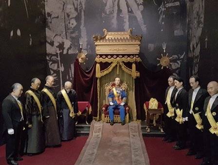 만주국 황제 푸이와 신하들(밀랍인형). 사진·박보균 대기자