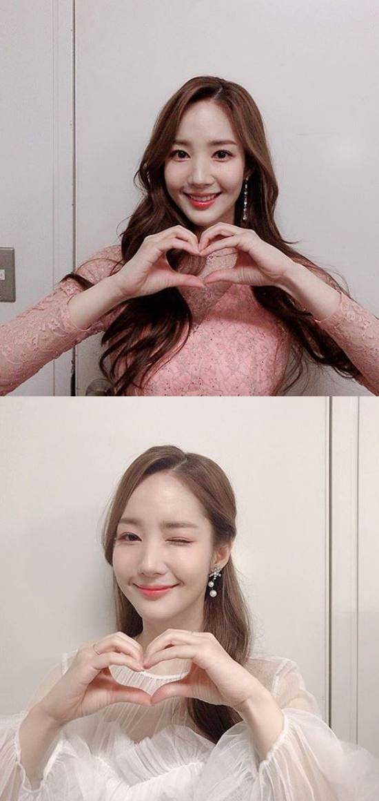 박민영, 윙크로 물오른 미모 자랑 [★해시태그]