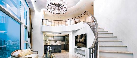 서울 광진구 자양동에 들어서는‘더 라움 펜트하우스’의 실내 공간을 재현한 모델하우스. 국내 최고가 공동주택을 만든 회사가 젊은 고소득 싱글족을 겨냥해 분양한다. /더 라움 펜트하우스