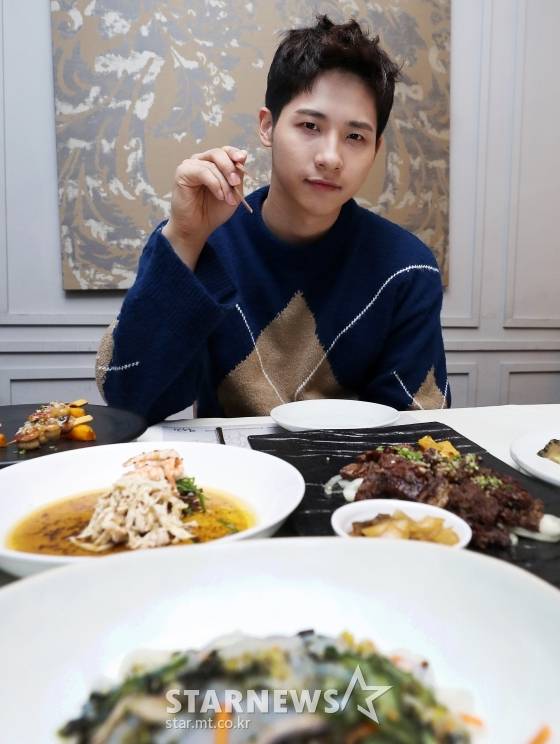 스타뉴스와 입대 전 마지막 인터뷰를 가진 B1A4 신우 /사진=김휘선 기자