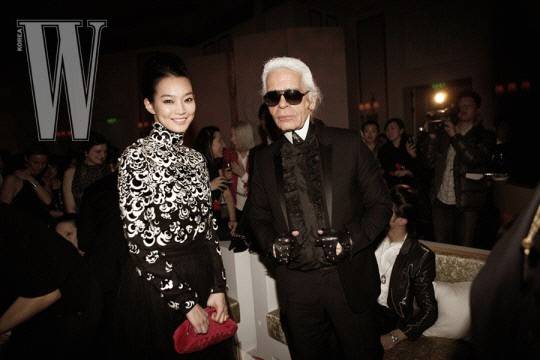 신민아와 칼 라거펠트. W 제공