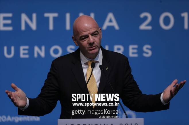 ▲ 인판티노 회장은 3월 미국에서 열리는 FIFA 집행위원회에서 2022년 카타르 월드컵 본선 참가국을 48개국으로 늘리겠다고 발표할 것으로 알려졌다.