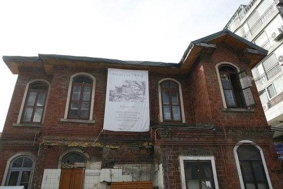 독립선언서를 전 세계에 타전한 앨버트 테일러가 살았던 행촌동 딜쿠샤. [사진 한국관광공사]