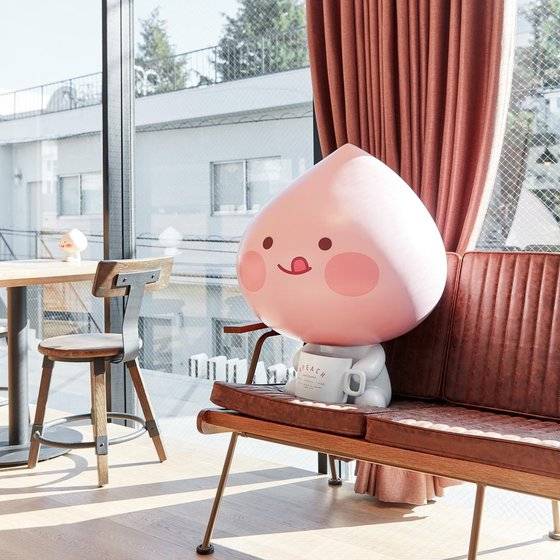 카카오프렌즈의 캐릭터 어피치가 최근 일본서 선풍적인 인기를 끌고 있다. 지난 12월 도쿄 오모테산도에 '어피치 카페'가 개장해 큰 호응을 얻고 있다. [사진 카카오IX]