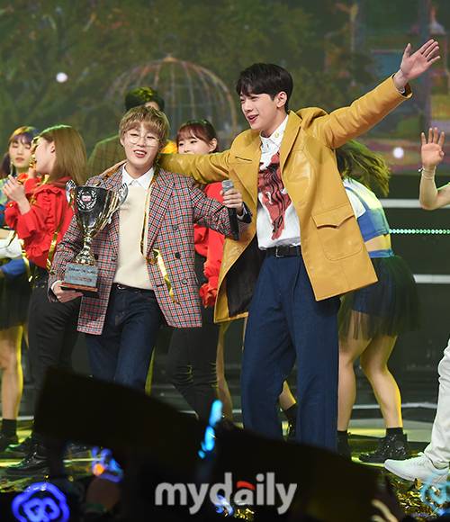 ▲ '키 차이가 엄청 나'