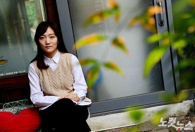 지난 11일 오전, 서울 종로구 팔판동의 한 카페에서 '돈'의 박누리 감독을 만났다. (사진=황진환 기자)