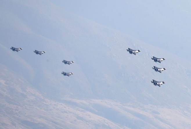 지난해 11월 19일 유타주 힐 공군기지에서 이륙 훈련 중인 F-35A.[AFP=연합뉴스]