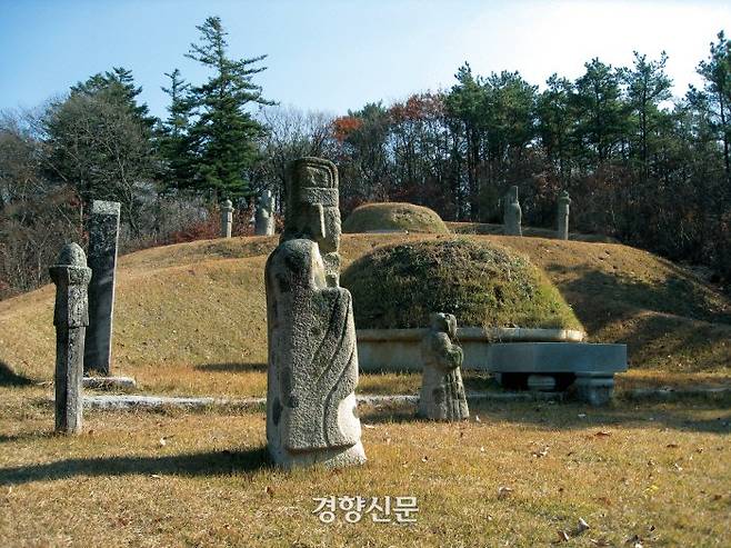 경기 용인 처인구 모현면 오산리에 있는 오희문 묘소. 용인시 향토유적 제34호이다. 오희문은 과거에는 실패했지만 <쇄미록>을 씀으로써 역사에 이름을 남겼다. |국립진주박물관 제공