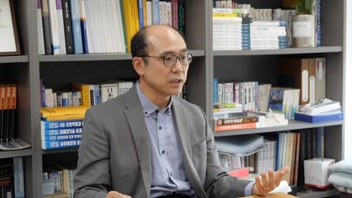 지난 2일 서울 동작구 중앙대학교에서 만난 위정현 한국게임학회장(중앙대 경영학과 교수). 이우주 기자