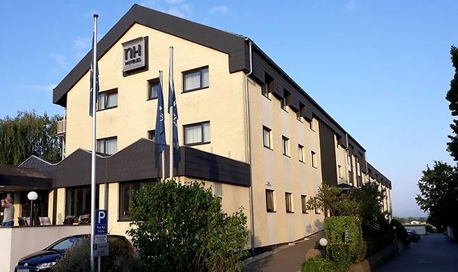 하이델베르크에서도 전날에 이어 NH호텔에 묵었다. 아마 변두리 어디 한적한 동네였던 것 같다.