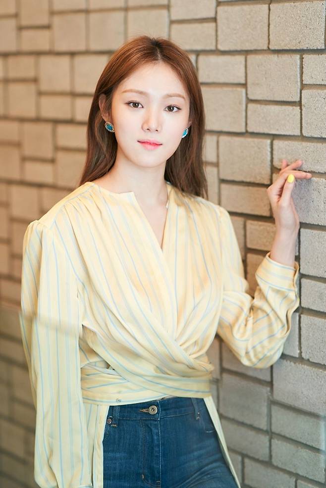 이성경은 영화 '걸캅스'를 촬영할 때 침체기를 겪었다고 털어놨다. 어떻게 하면 보는 사람도 연기하는 사람이 표현하는 감정에 공감할 수 있게 할까 걱정이 많았다고 설명했다. (사진=CJ엔터테인먼트 제공)