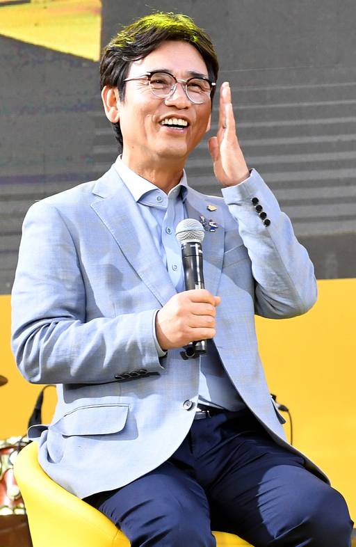 유시민 노무현재단 이사장 뉴시스