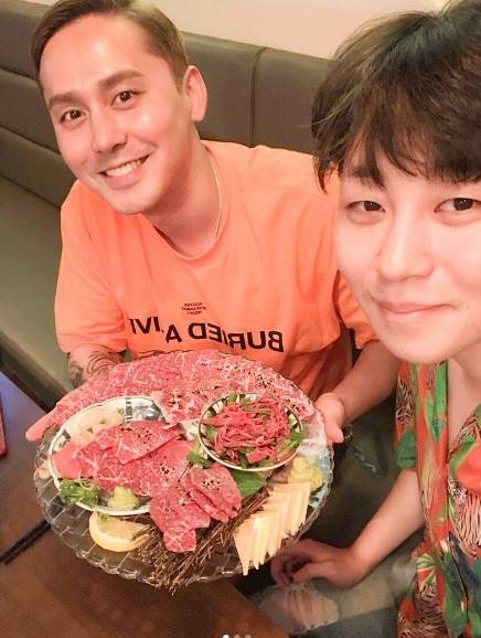 ▲ 김상혁(왼쪽)과 딘딘이 오는 6월 3일 부터 SBS 러브FM '오빠네 라디오' DJ로 청취자들과 만난다. 출처|딘딘 SNS