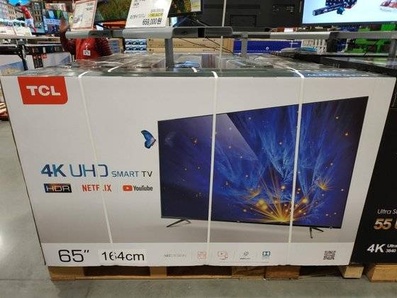코스트코 양평점에서 판매됐던 TCL의 65인치 4K TV. [사진 클리앙 캡처]