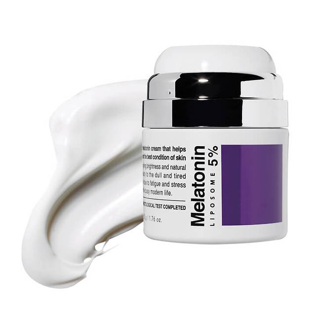 멜라토닌이 풍부한 체리와 샐러리를 리포솜 형태로 가공해 흡수가 잘되는 타임 리턴 멜라토닌 크림, 5만9천원, Maxclinic.