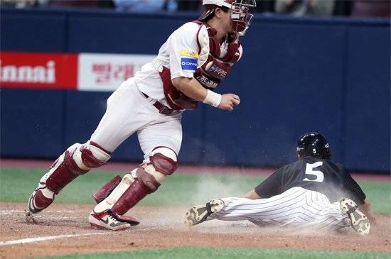 신민재는 지난 7일 열린 키움전에서 빠른 발을 활용해 팀의 대역전승에 기여했다. 사진=LG 제공