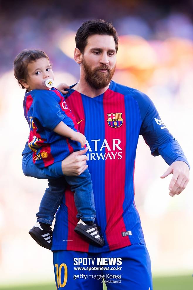 ▲ 리오넬 메시(오른쪽)와 아들 마테오.