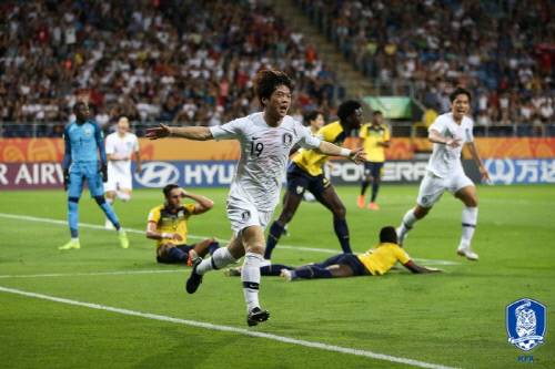 최준이 12일 U-20 월드컵 에콰도르와의 4강전에서 골을 넣고 환호하고 있다. 제공 l 대한축구협회