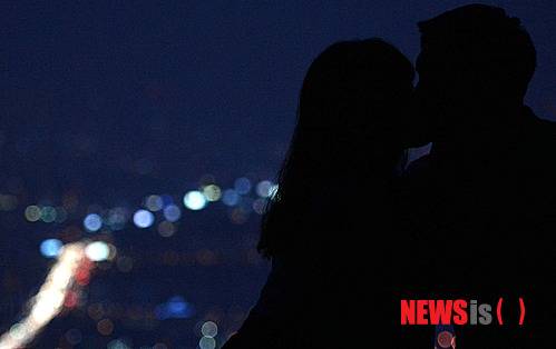 6월14일은 키스데이. /사진=뉴시스