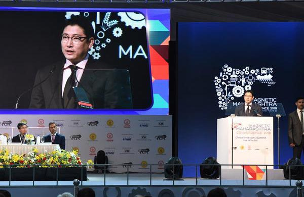 Hyosung Chairman Cho Hyun-joon delivers a speech at the Magnetic Maharashtra Convergence Summit in India, Feb. 18. [Photo provided by Hyosung]