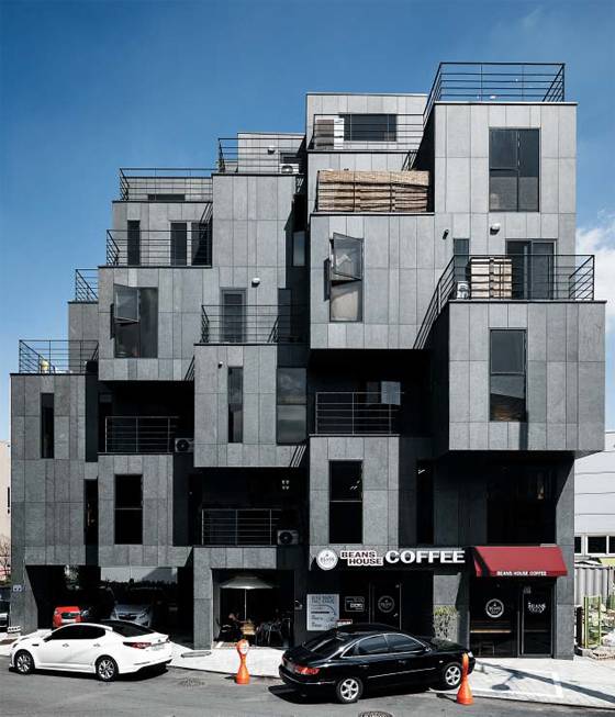 톡톡 튀는 디자인과 철저하게 세입자를 배려한 공간 설계로 5년 넘게 공실률이 전혀 없는 상가 주택 ‘슈거 럼프’. /유타건축사사무소 제공