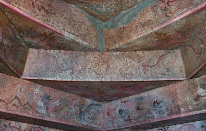 강서대묘 천장 봉황(한성백제박물관 2016년 고구려고분벽화 특별전도록)