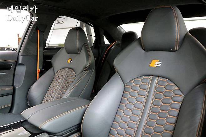 아우디 RS8 프로토타입 (출처 아우디 포럼)