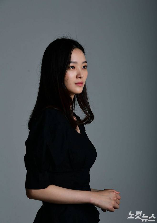 최근 종영한 드라마 '보좌관' 시즌1에 출연한 배우 도은비가 23일 오후 서울 양천구 CBS 노컷뉴스 사옥에서 인터뷰 전 포즈를 취하고 있다. (사진=황진환 기자)