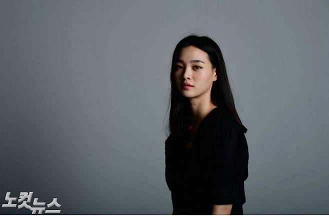최근 종영한 드라마 '보좌관' 시즌1에 출연한 배우 도은비가 23일 오후 서울 양천구 CBS 노컷뉴스 사옥에서 인터뷰 전 포즈를 취하고 있다. (사진=황진환 기자)
