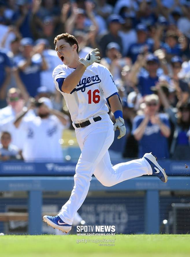 ▲ 다저스 신인 포수 윌 스미스는 지난 6월 다저스타디움에서 콜로라도를 상대로 데뷔 첫 끝내기 홈런을 터뜨렸다.