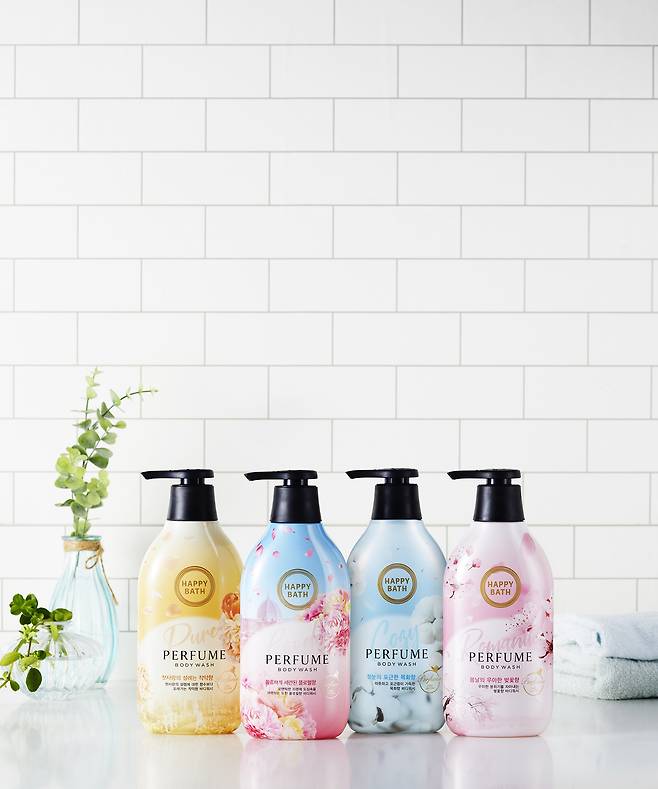 해피바스 '퍼퓸 바디워시' 4종© 뉴스1