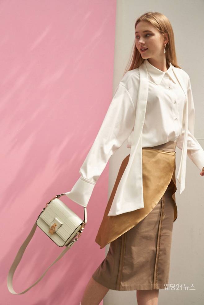 사진 : 러브캣, 19AW 에디토리얼 공개