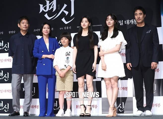 ▲ 영화 '변신'의 배우 성동일, 장영남, 김강훈, 조이현, 김헤준, 배성우. ⓒ한희재 기자 ⓒ곽혜미 기자