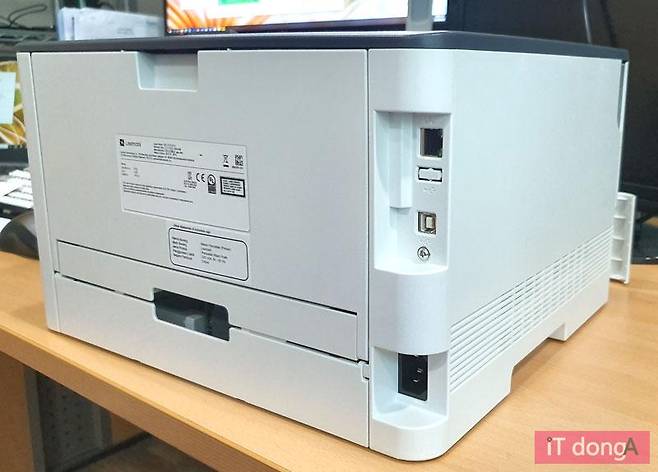 제품 후면 인터페이스