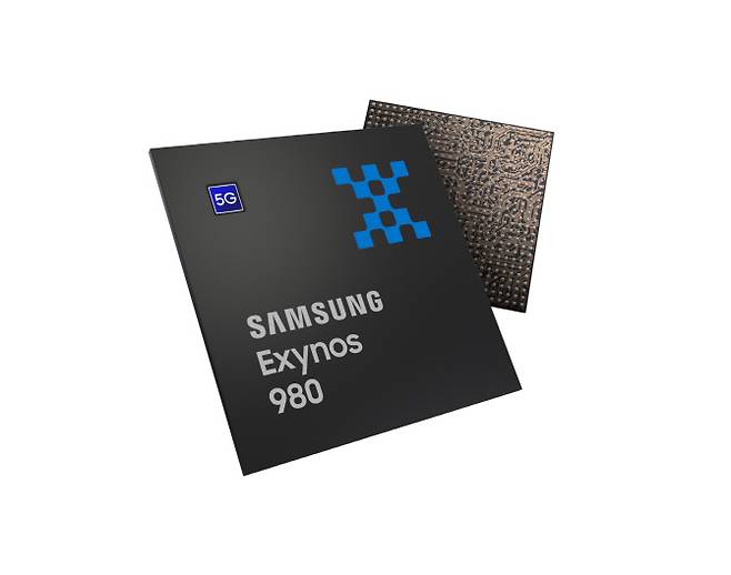 삼성전자의 첫 5G 통합 SoC ‘엑시노스 980’. 고성능 NPU 내장으로 인공지능 연산 속도가 약 2.7배 향상됐다. (사진=삼성전자)