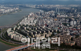 서울 강남구 압구정동 아파트 밀집지역 전경.(사진=강남구 제공)