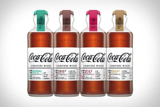 영국 코카콜라가 발매한 시그니쳐 믹서 4종. 클래식한 보틀 디자인이 눈에 띈다. [사진 영국 코카콜라]