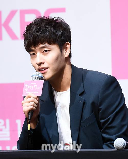 ▲ 강하늘 '리즈 경신'