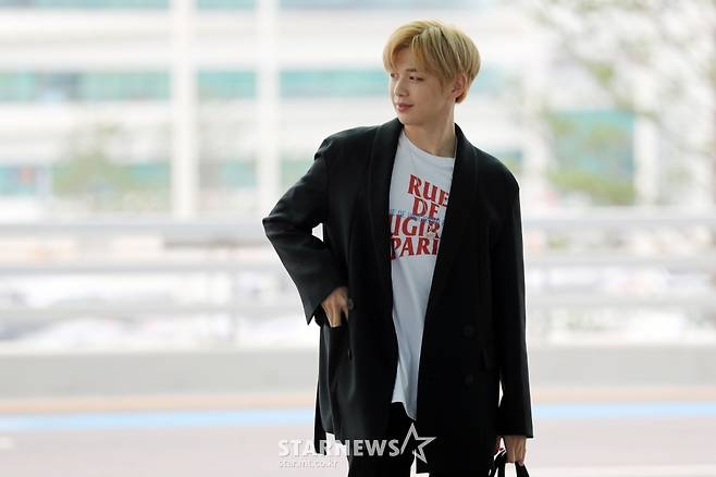 [★포토]강다니엘 '옆모습에 멋짐 폭발'