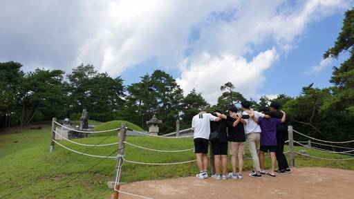 단종 장릉을 찾은 열일곱 학생들