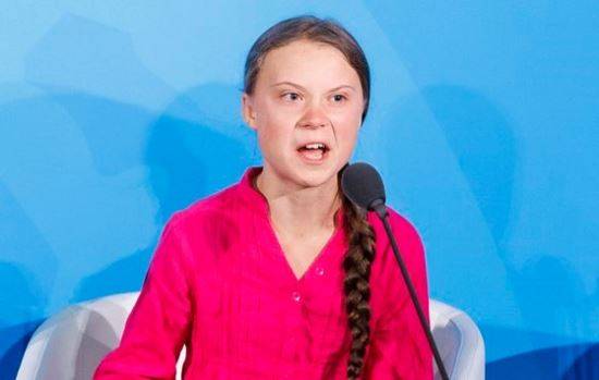 연설하는 그레타 툰베리