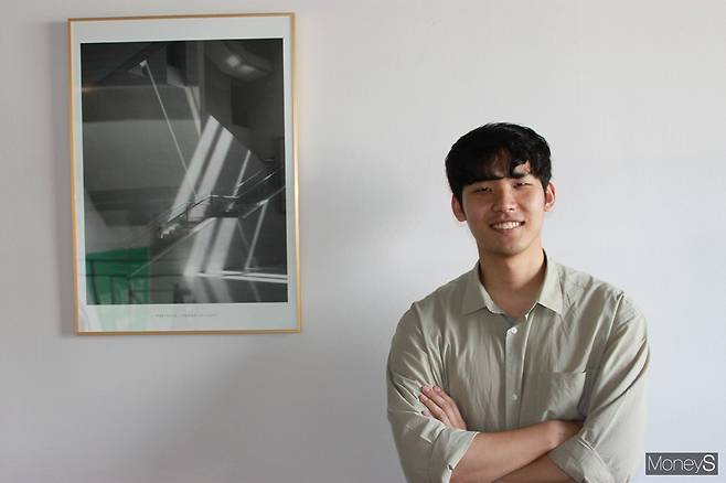 문종범 작가. /사진=채성오 기자